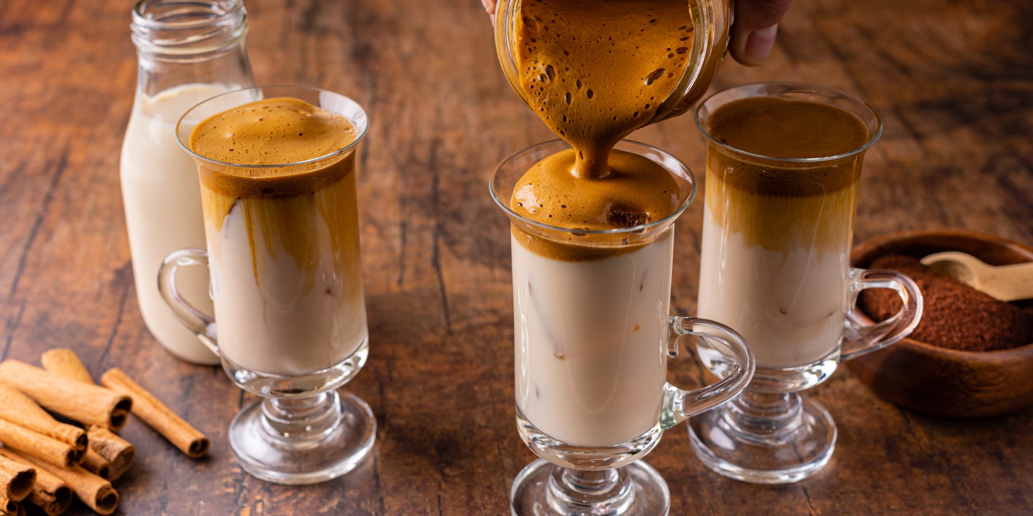 Iced Vanilla Oatmilk Shaken Espresso Splenda®