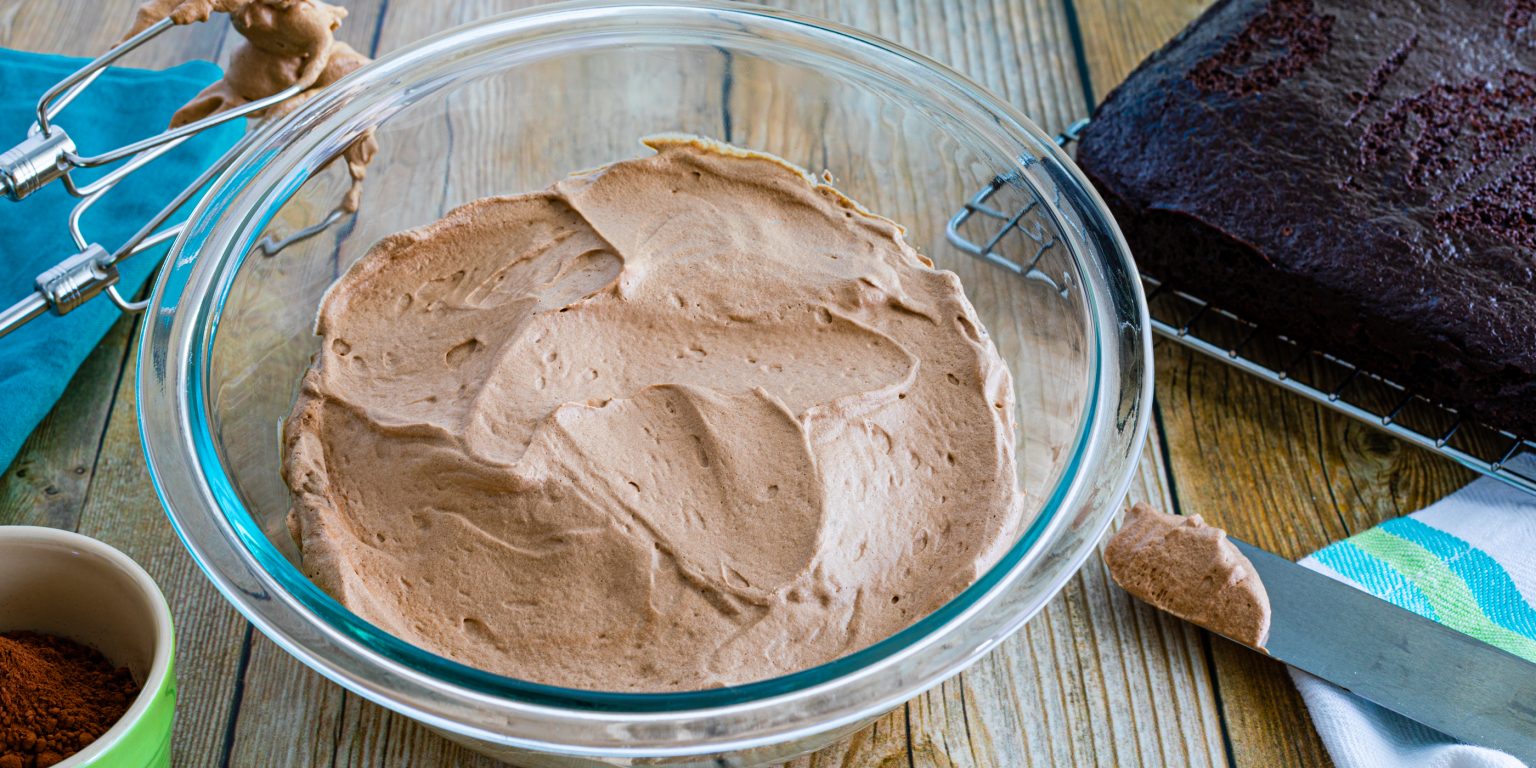 Fluffy Mocha Frosting Splenda®