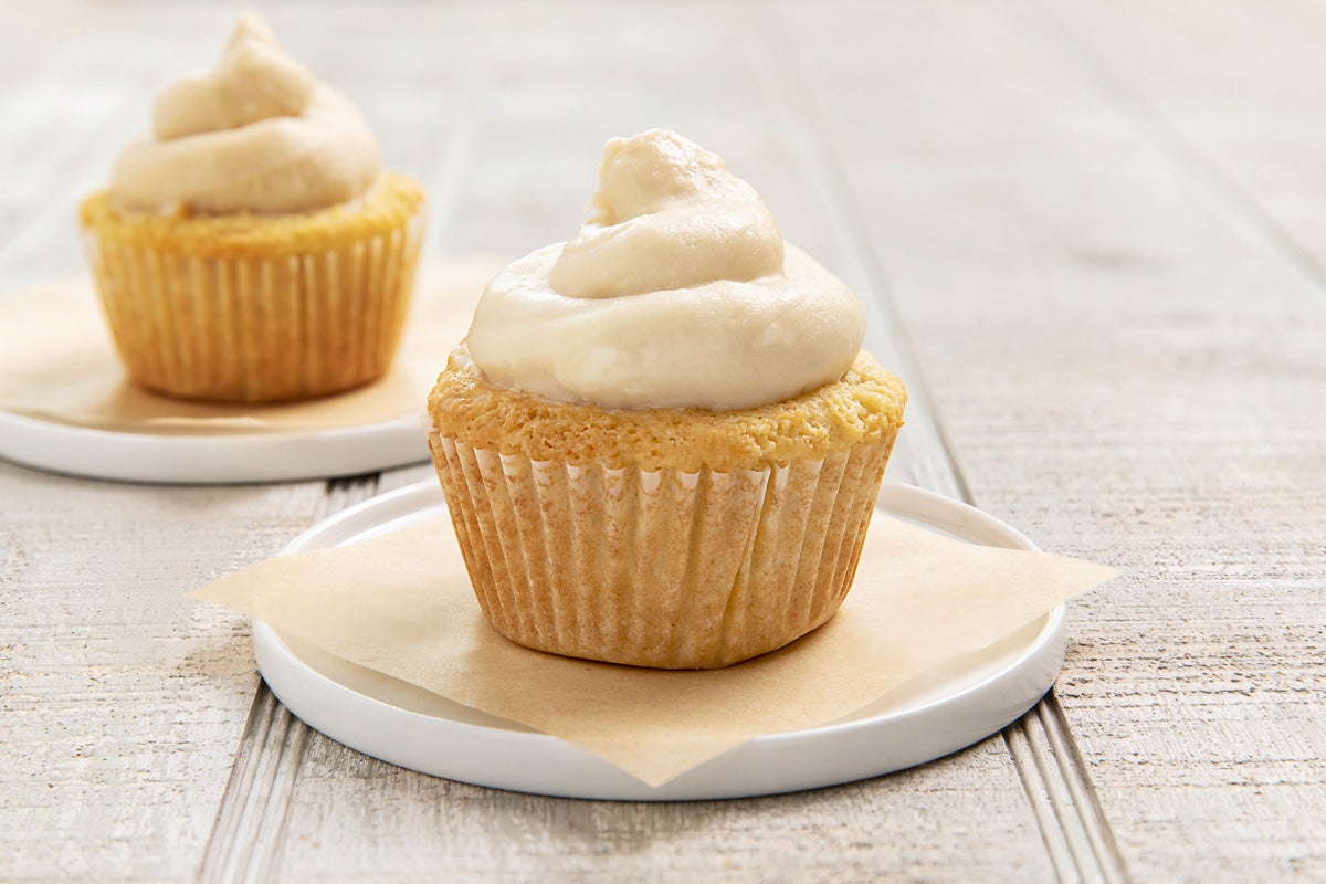 Keto Vanilla Cupcakes