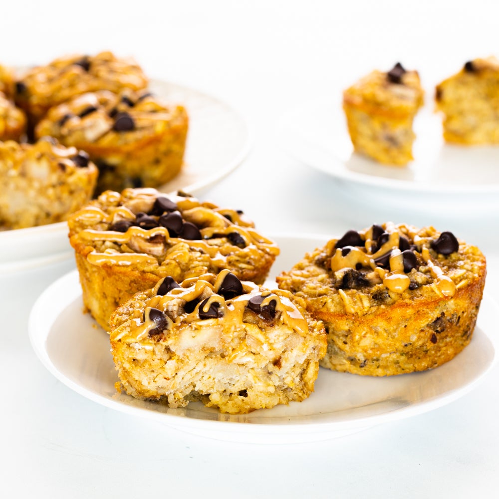 Peanut Butter Banana Baked Oatmeal Cups Splenda®