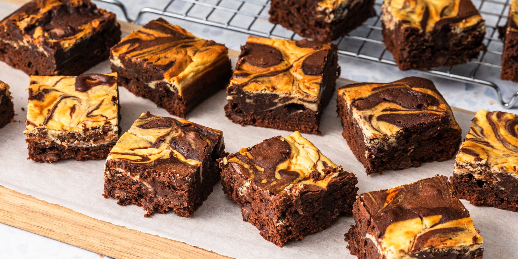 Brownies con remolino de cheesecake